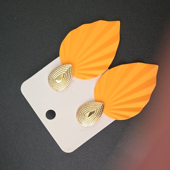 Large Statement Enamel Post Earrings, NWT - Picture 8 of 11